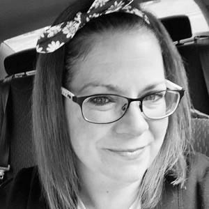 Meet your Posher, Caroline